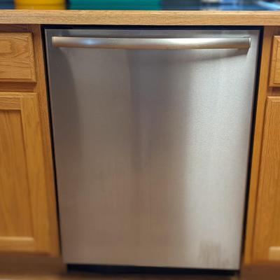 Bosch SHX43P15UC/53 Dishwasher