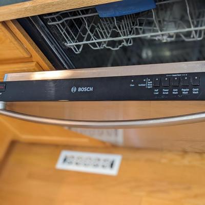 Bosch SHX43P15UC/53 Dishwasher