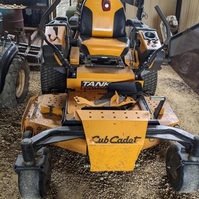 Cub Cadet Tank Commercial LZ