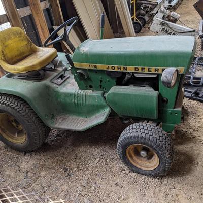 John Deere 112 TO652