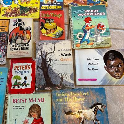 Vintage Kids Book Lot (26) Total