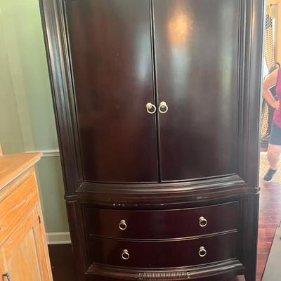 Armoire all wood