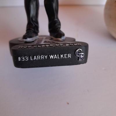 Colorado Rockies #33 Larry Walker Bobble head with game caught baseball