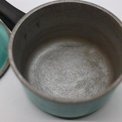 Club Vintage Teal & White Pots W/ Lids
