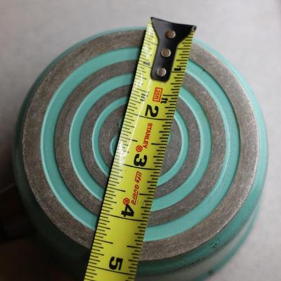 Club Vintage Teal & White Pots W/ Lids