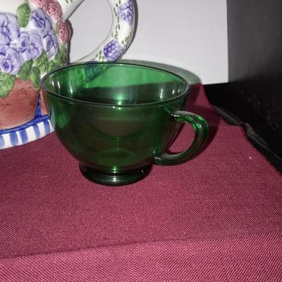 FIB Floral Birdhouses Garden Design Ceramic Tea pot with two green colored mugs, table cloth and yellow candle