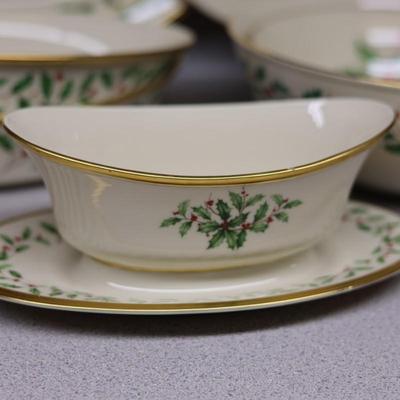 Lenox Holiday Set - (14) Piece Set