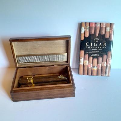 Woodsmen Wooden Cigar Humidor Box with cigar companion book