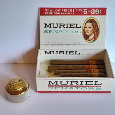Muriel Senators Cigar box with vintage Colibri Mono gas tabletop lighter