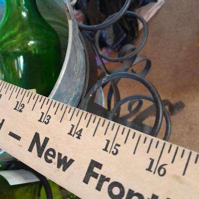 Wrought Iron Wine stand holder with ice bucket Perfect for the house or Patio!