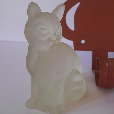 Cat Collectibles, metal three kitty wall hook, glass cat, two small cat books and more