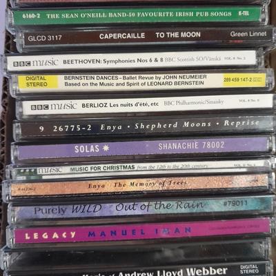 Large variety of Music on CD disks (1)