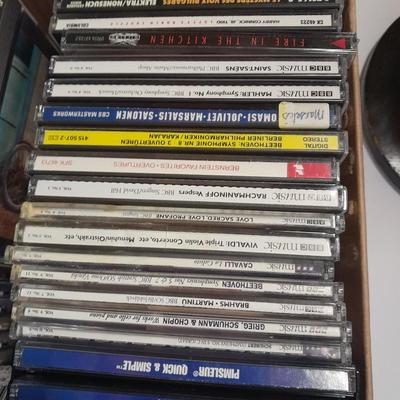 Large variety of Music on CD disks (4)