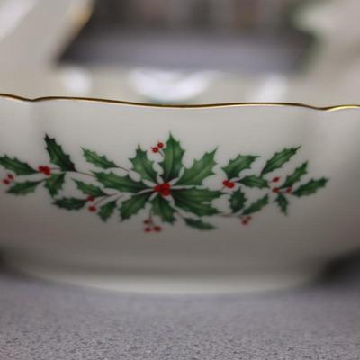 LENOX Holiday Set - (8) Piece Set