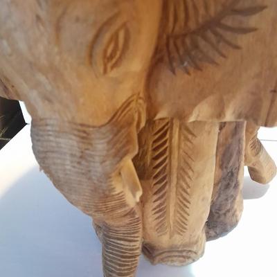 Beautiful raw wood carved small table / plant stand