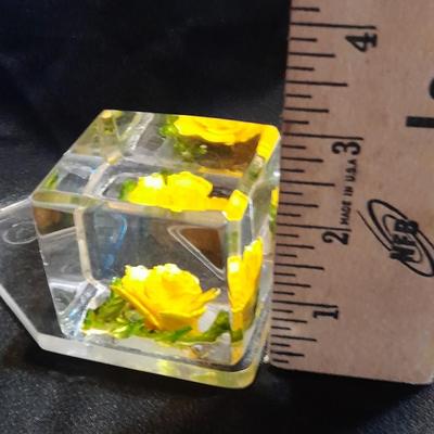 Beautiful etched glass Daffodil vase with two art deco MCM paper weights