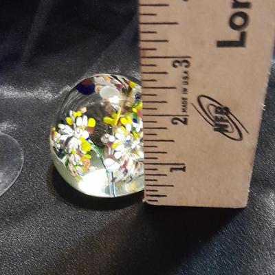 Beautiful etched glass Daffodil vase with two art deco MCM paper weights