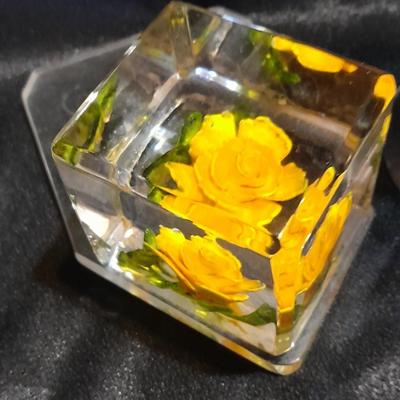Beautiful etched glass Daffodil vase with two art deco MCM paper weights