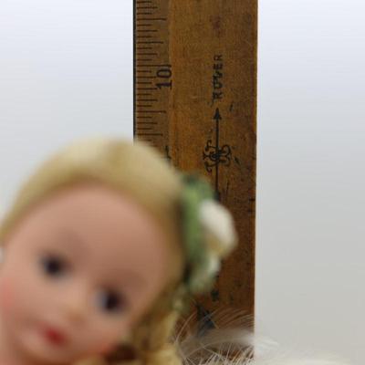 Madame Alexander Dolls (2)