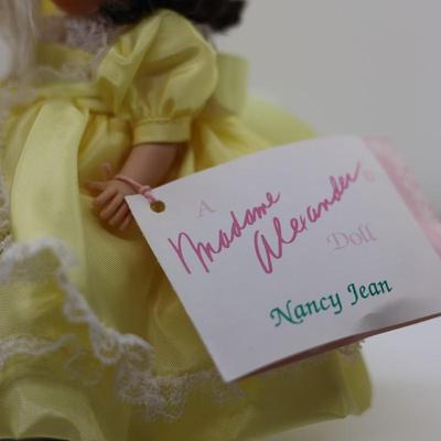 Madame Alexander Dolls (2)