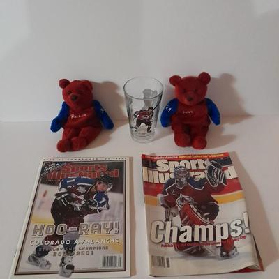 Colorado Avalanche Memorabilia bears, Mugs, and magazines