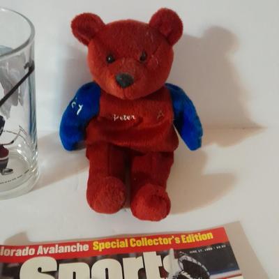 Colorado Avalanche Memorabilia bears, Mugs, and magazines