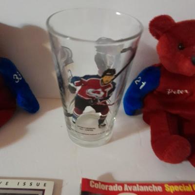Colorado Avalanche Memorabilia bears, Mugs, and magazines