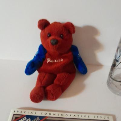 Colorado Avalanche Memorabilia bears, Mugs, and magazines