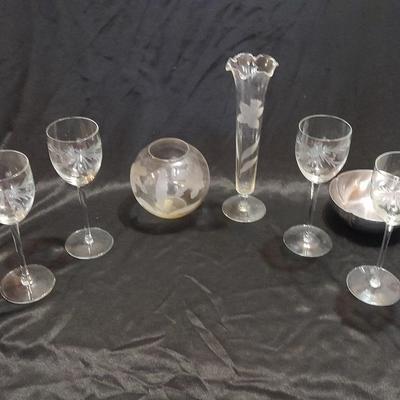 Etched glass Daffodil case and ball vase with etched stemware