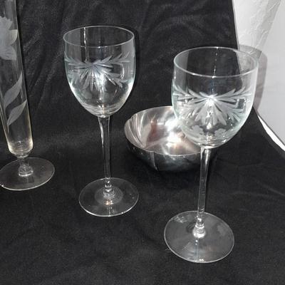 Etched glass Daffodil case and ball vase with etched stemware