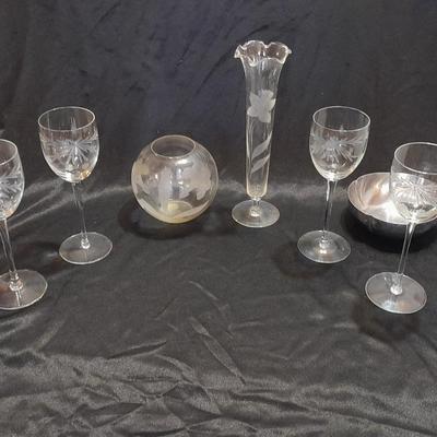 Etched glass Daffodil case and ball vase with etched stemware