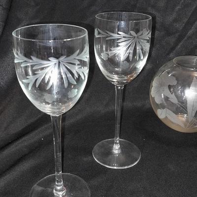 Etched glass Daffodil case and ball vase with etched stemware