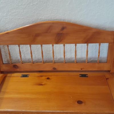 Solid pine bench seat with hinged seat storage