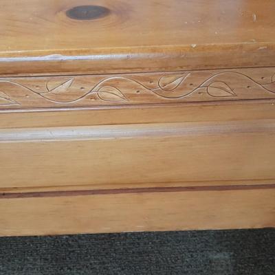Solid pine bench seat with hinged seat storage