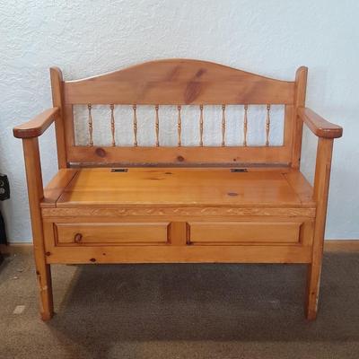 Solid pine bench seat with hinged seat storage