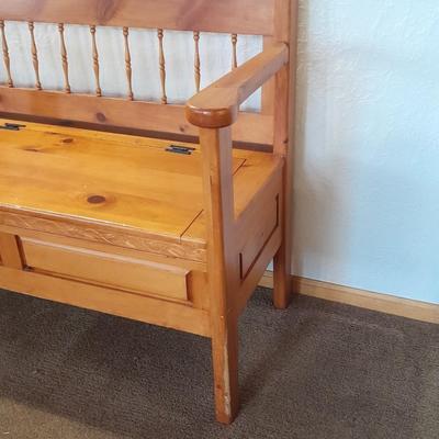 Solid pine bench seat with hinged seat storage