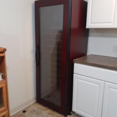 Working The vintage keeper Wine Cellar / cooler with operation manual