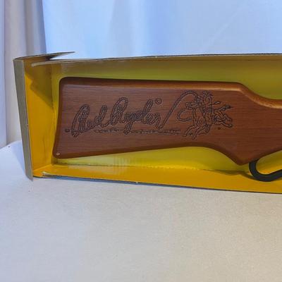 Daisy Red Ryder & Plainsman MX175 Bb Guns (DR-MG)