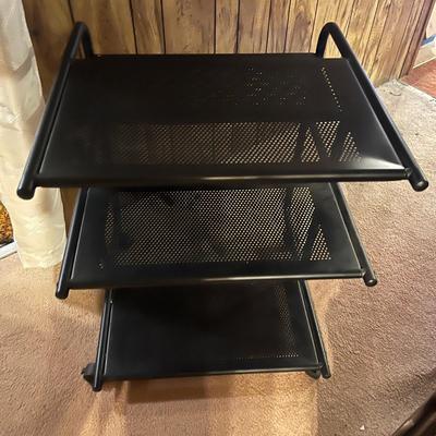 Rolling Metal Desk (O-MG)