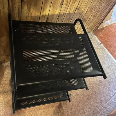 Rolling Metal Desk (O-MG)