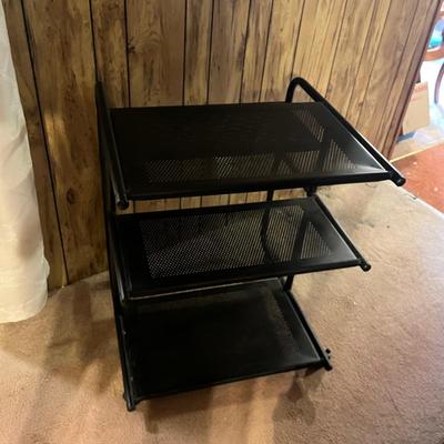 Rolling Metal Desk (O-MG)