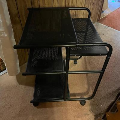 Rolling Metal Desk (O-MG)