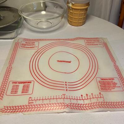 Pyrex, Corning Ware & More Baking Dishes, Pans, Etc (M-RG)