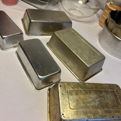 Pyrex, Corning Ware & More Baking Dishes, Pans, Etc (M-RG)