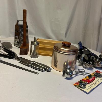 Nesting Canisters, Spice Shelf & Kitchen Utensils (K-RG)