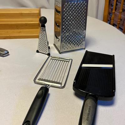 Nesting Canisters, Spice Shelf & Kitchen Utensils (K-RG)