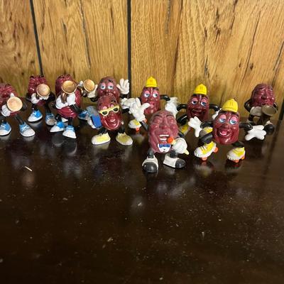 Nostalgic 80's Characters & Fast Food Characters (LR-MG)