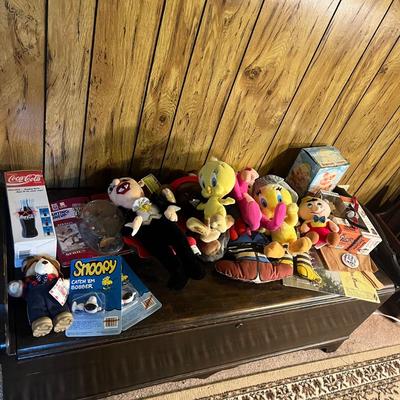 Nostalgic 80's Characters & Fast Food Characters (LR-MG)