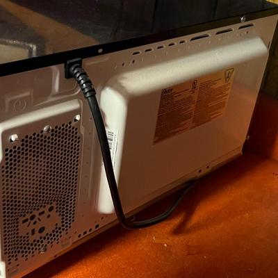 1100W Oster OGZF1301 Microwave (K-RG)