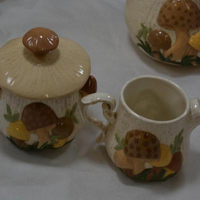 Vintage ARNELS Cottagecore Mushroom Canisters with Creamer & Sugar Bowl